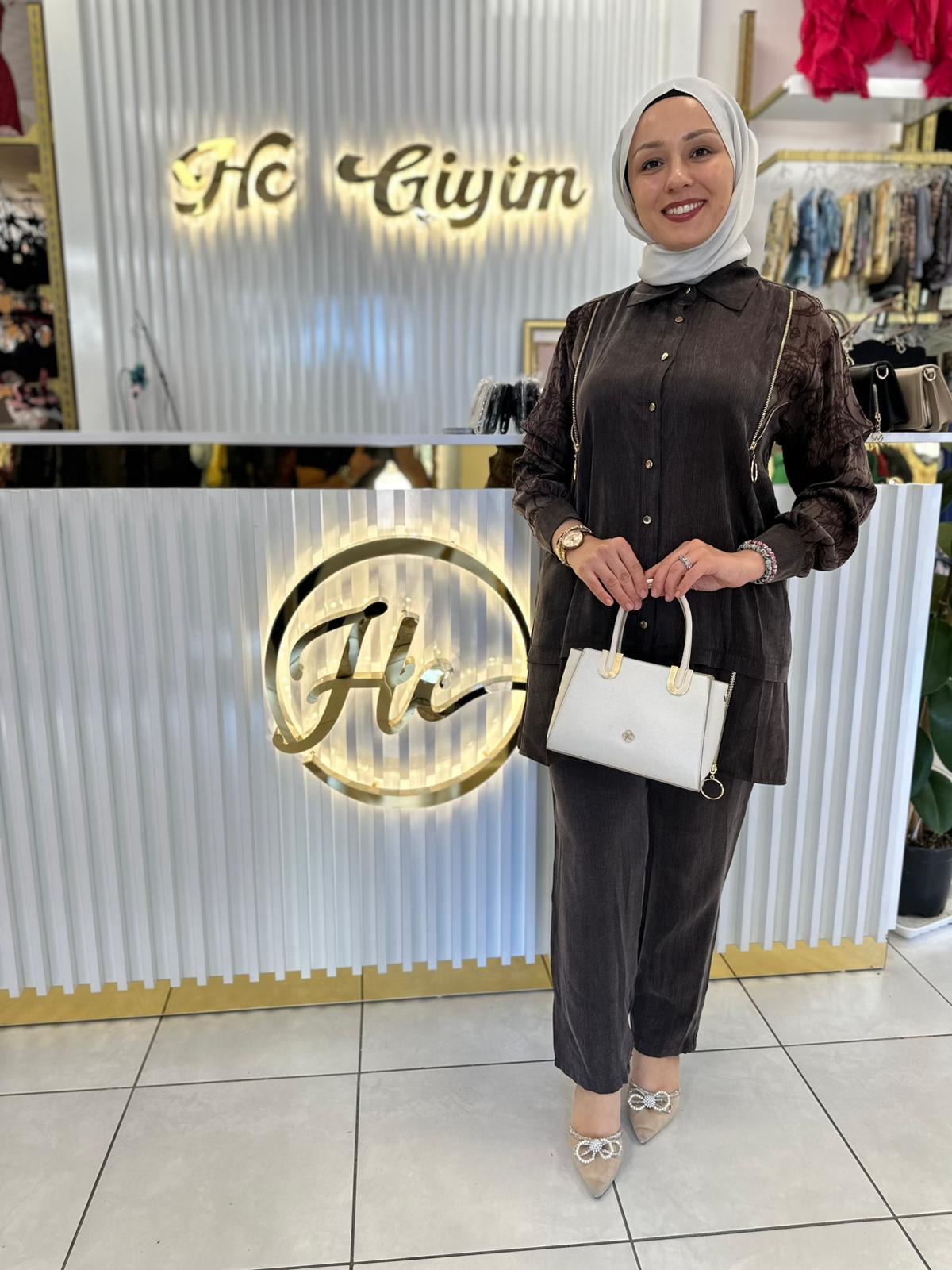 KAHVERENGİ İPEK CUPRA TAKIM