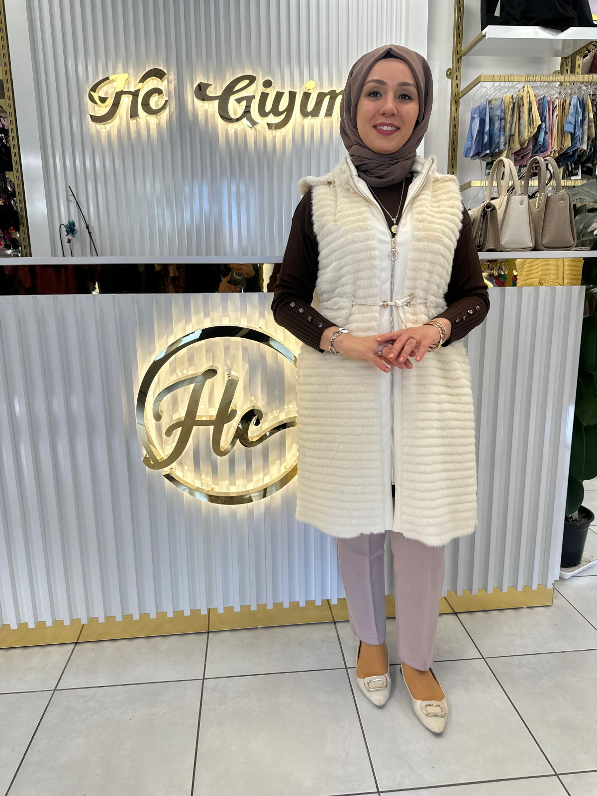 KREM DESENLİ KAPÜŞONLU PREMIUM UZUN ANGORA YELEK