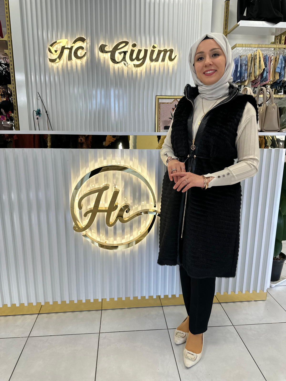 SİYAH DESENLİ KAPÜŞONLU PREMIUM UZUN ANGORA YELEK