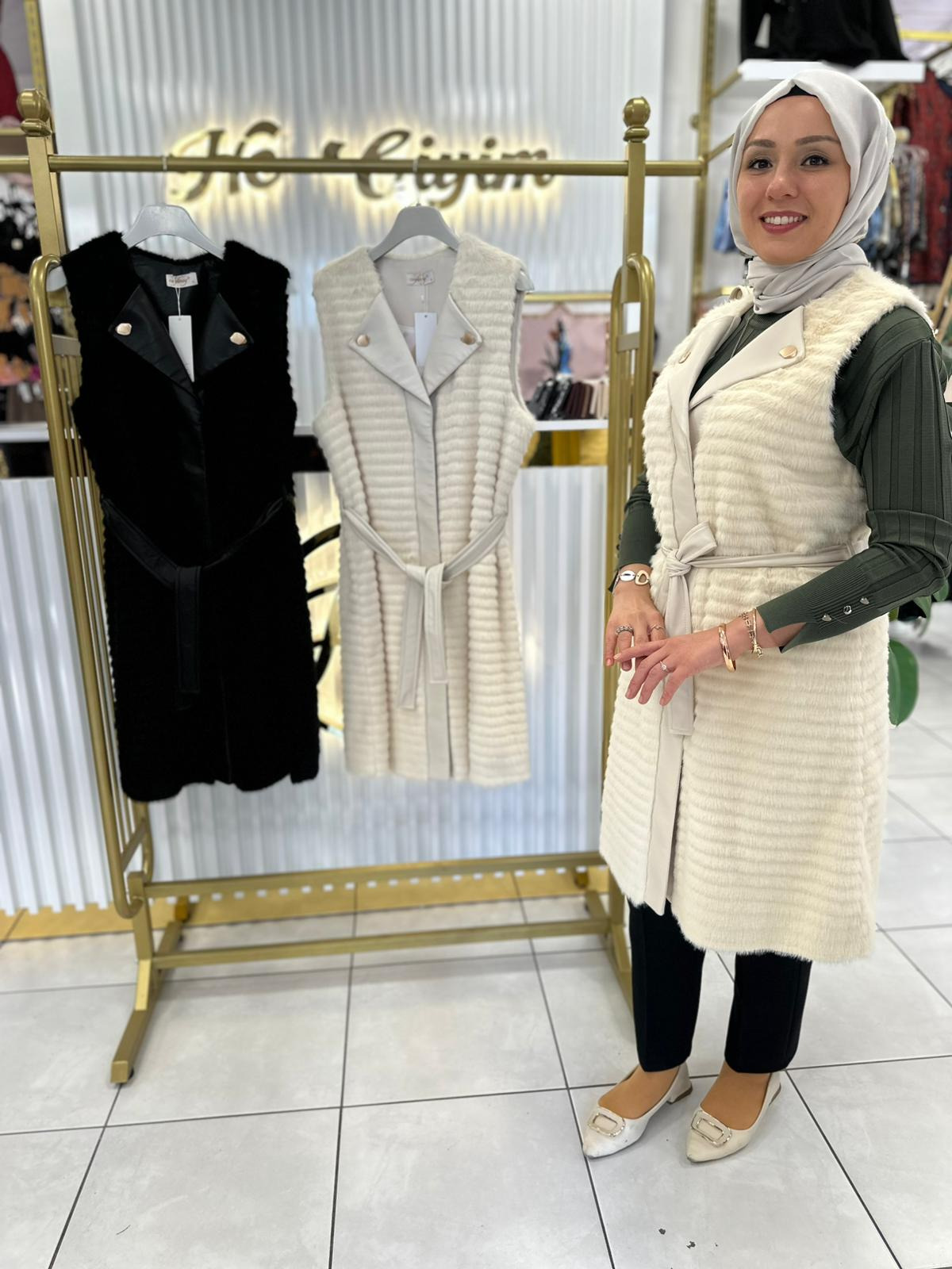 KREM DESENLİ V YAKA DETAYLI PREMIUM UZUN ANGORA YELEK