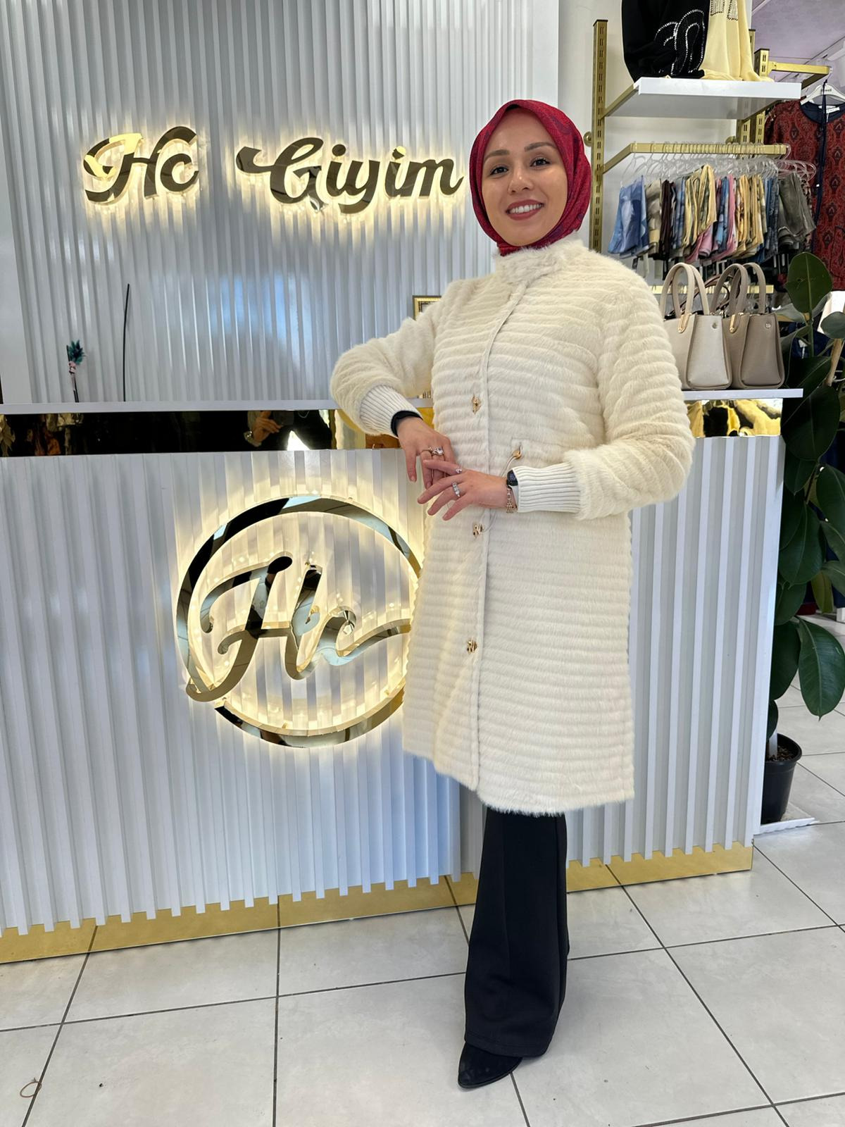 KREM DESENLİ ANGORA KABAN