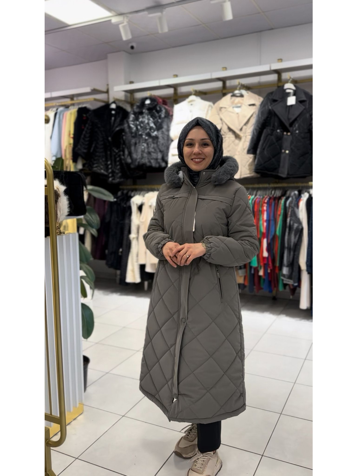 GRİ UZUN KAPÜŞONLU MONT