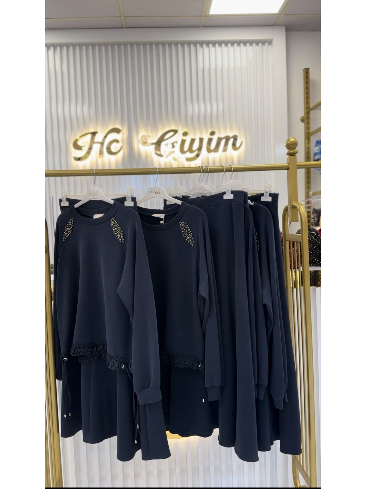 LACİVERT TAŞ DETAYLI ETEKLİ TAKIM