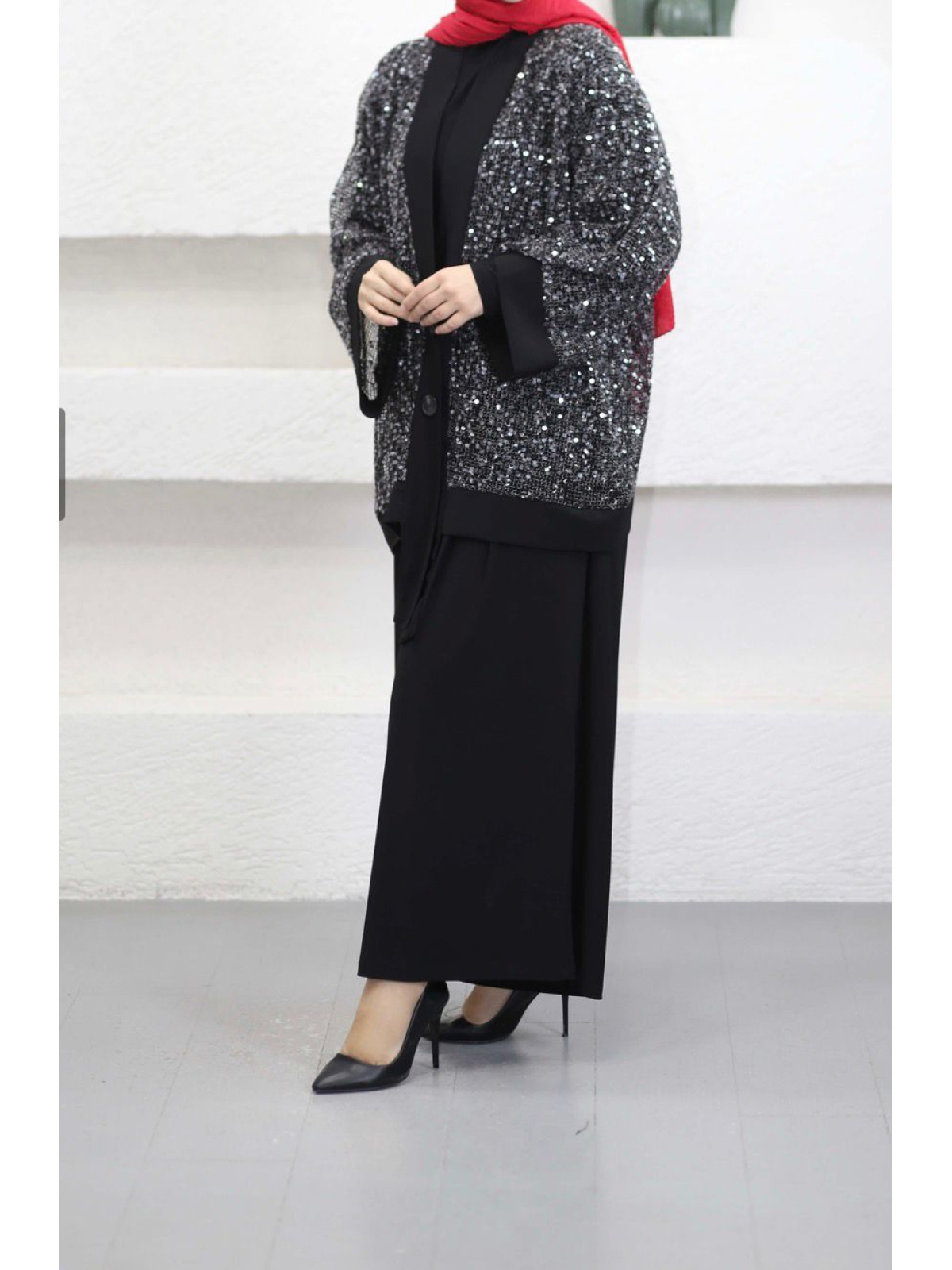 SİYAH PUL PAYETLİ ÜÇLÜ TAKIM